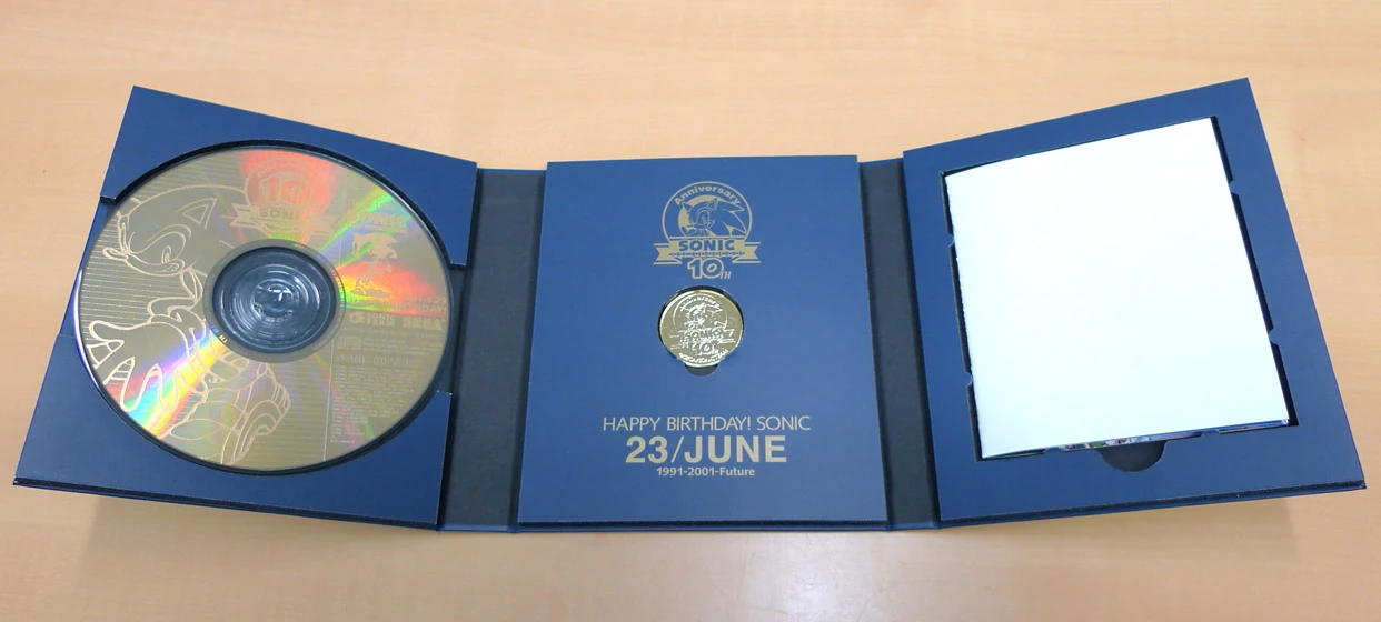 Sonic Adventure 2 10th Anniversary Birthday Pack limited edition package
